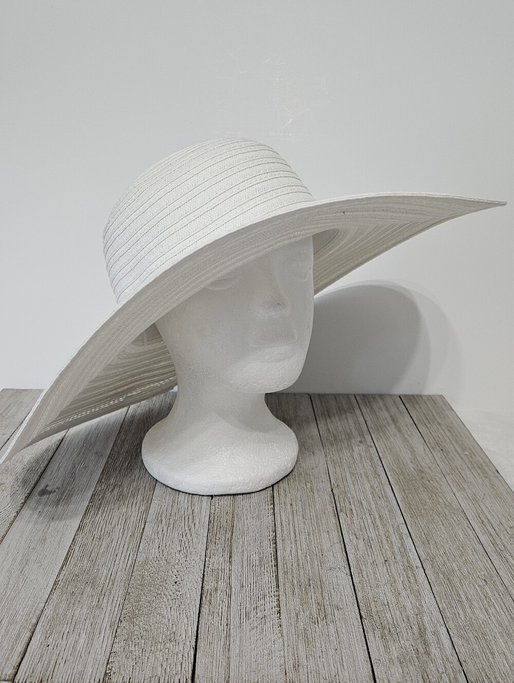 Shade & Shore White Wide Brimmed Womens Sun Hat with 7.25" Wide Opening Casualwe